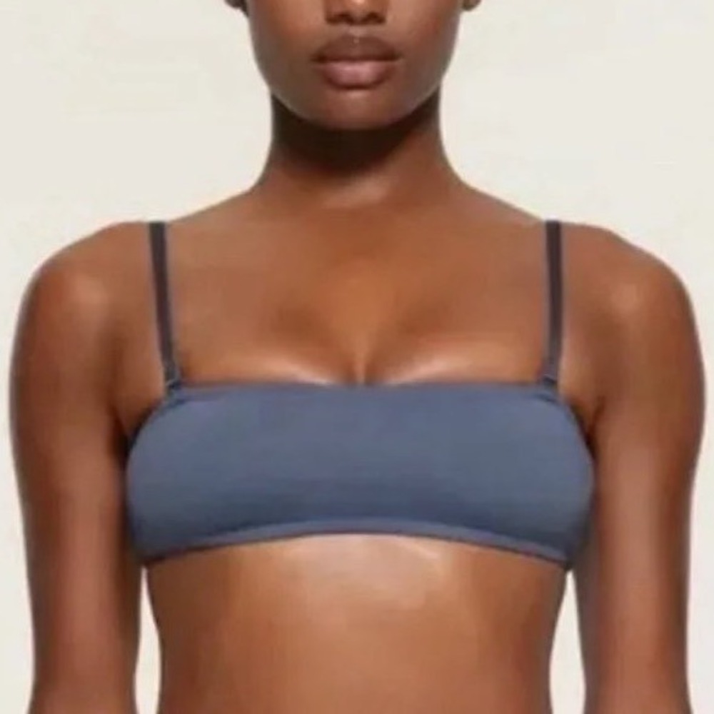 SKIMS Swim Micro Bandeau Bikini Top in Medium Denim Wash, Womens Size 3XL (XXXL)